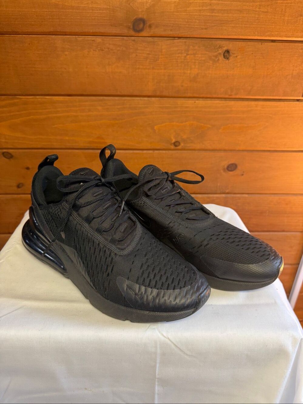 Nike Air Max 270 sneakers Triple black, Sz 9 AH8050-005